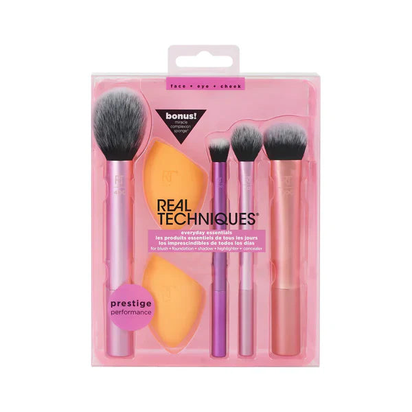 Real Techniques Everyday Essentials Makeup Brush Set with Bonus Miracle Complexion Sponge